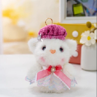 Peluche porte-clé avec un béret rose - 17 cm