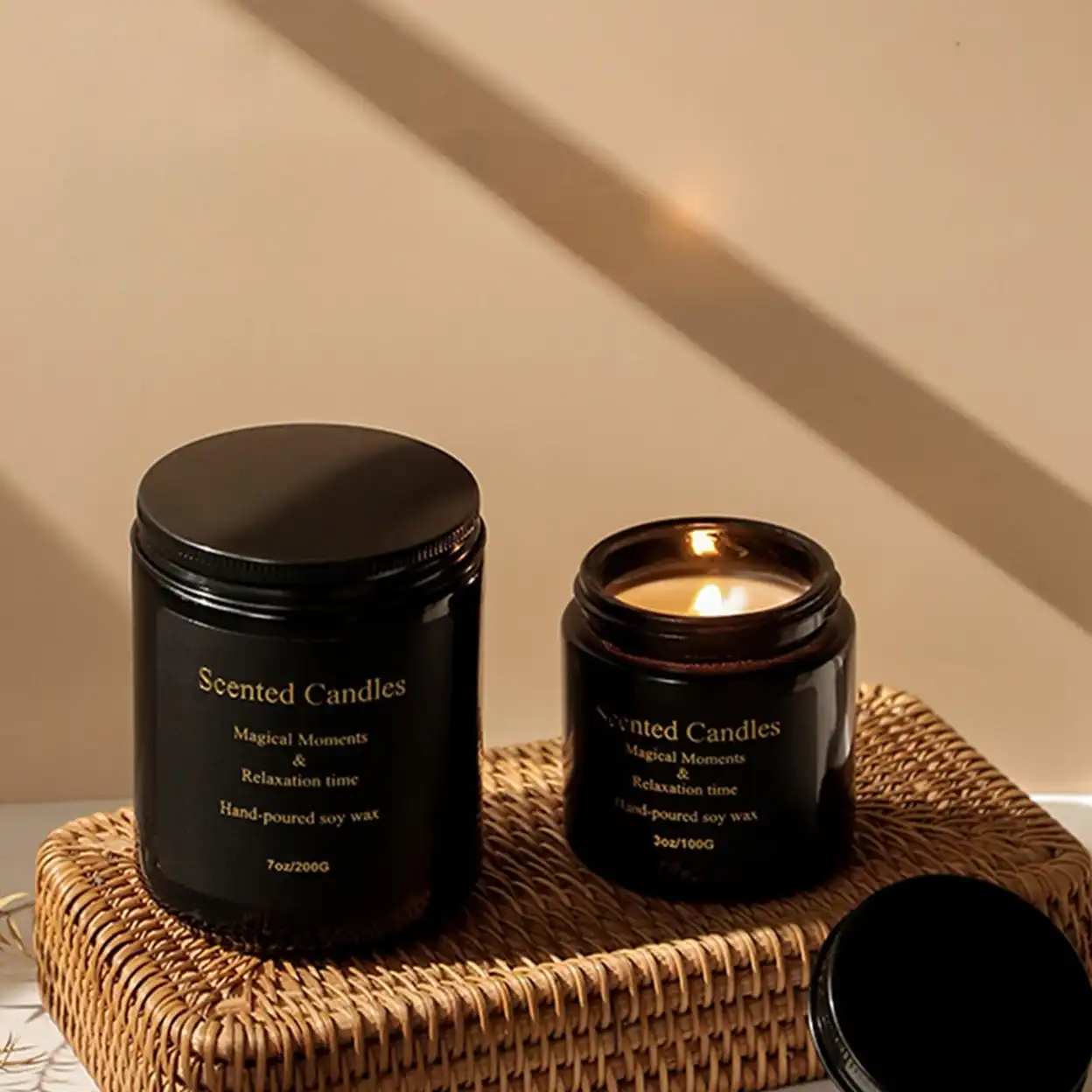 Zooly All-Black Bougie parfumée en pot en céramique senteur citronnelle - 200 g image 0