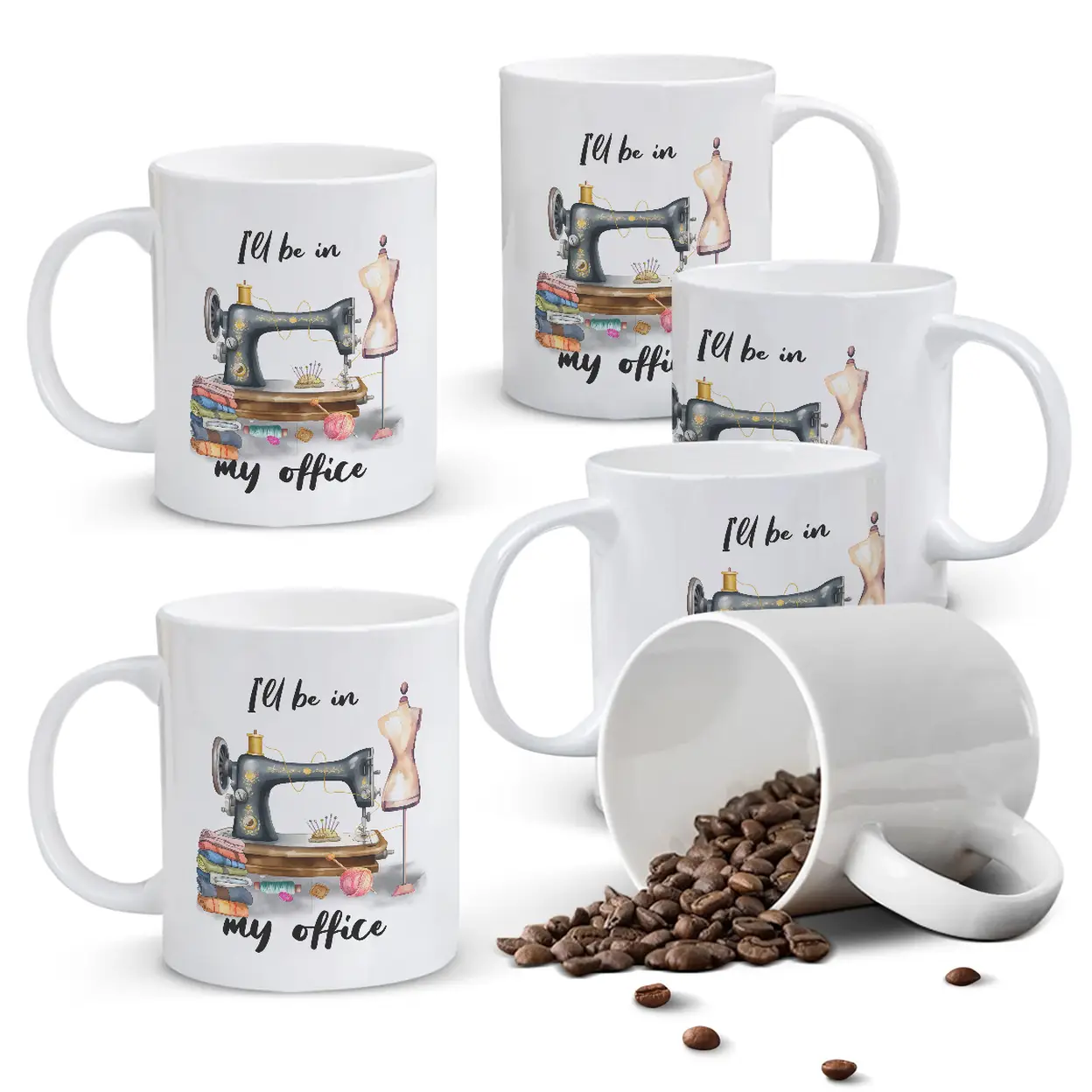 Alphynix 1 Mug blanc 33cl avec jeu de mots "JE SERAI DANS MON atelier" & articles de couture détaillés, cadeau de Noël ou Thanksgiving fantaisiste pour artisans créatifs,Le cadeau de la saint-valentin, cadeau d’anniversaire image 0