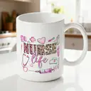 Alphynix 1 Mug blanc 33cl avec "PFLEGER leben" citation en imprimé léopard & icônes médicales roses, cadeau de Noël ou Thanksgiving infirmière responsabilisant,Le cadeau de la saint-valentin, cadeau d’anniversaire image 1