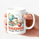 Alphynix 1 Mug blanc 33cl avec citation "LES ENSEIGNANTS Changent le Monde" et icônes éducatives, cadeau d'appréciation de Noël ou Thanksgiving inspirant,Le cadeau de la saint-valentin, cadeau d’anniversaire image 2
