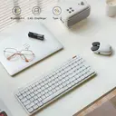 Lofree Lite84 Bürotastatur – 84 Tasten, 75% Layout, Tri-Mode-Anschluss (Bluetooth 5.4 / 2,4G / kabelgebunden), flache lineare Schalter, 2000-mAh-Akku, Volumenroller, Weiß, OE921 image 4