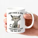 Alphynix 1 Mug blanc 33cl avec citation "Je ne me lève pas et brille, je caféine" & Grumpy Cat, cadeau de Noël ou Thanksgiving humoristique pour amateurs de café,Le cadeau de la saint-valentin, cadeau d’anniversaire image 2