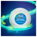 Oral-B Essential Floss - Removes Plaque - Unwaxed Dental Floss For Tight Spaces - Unflavoured - 50m image 2