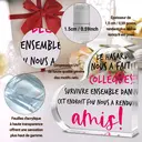 Alphynix 1 pièce Cœur collègue en français, « Le hasard nous a fait collègues ! Survivre ensemble dans cet endroit fou nous a rendus amis ! » Plaque en acrylique avec texte à accents roses, Cadeau d'amitié de bureau pour meilleur ami au travail image 4