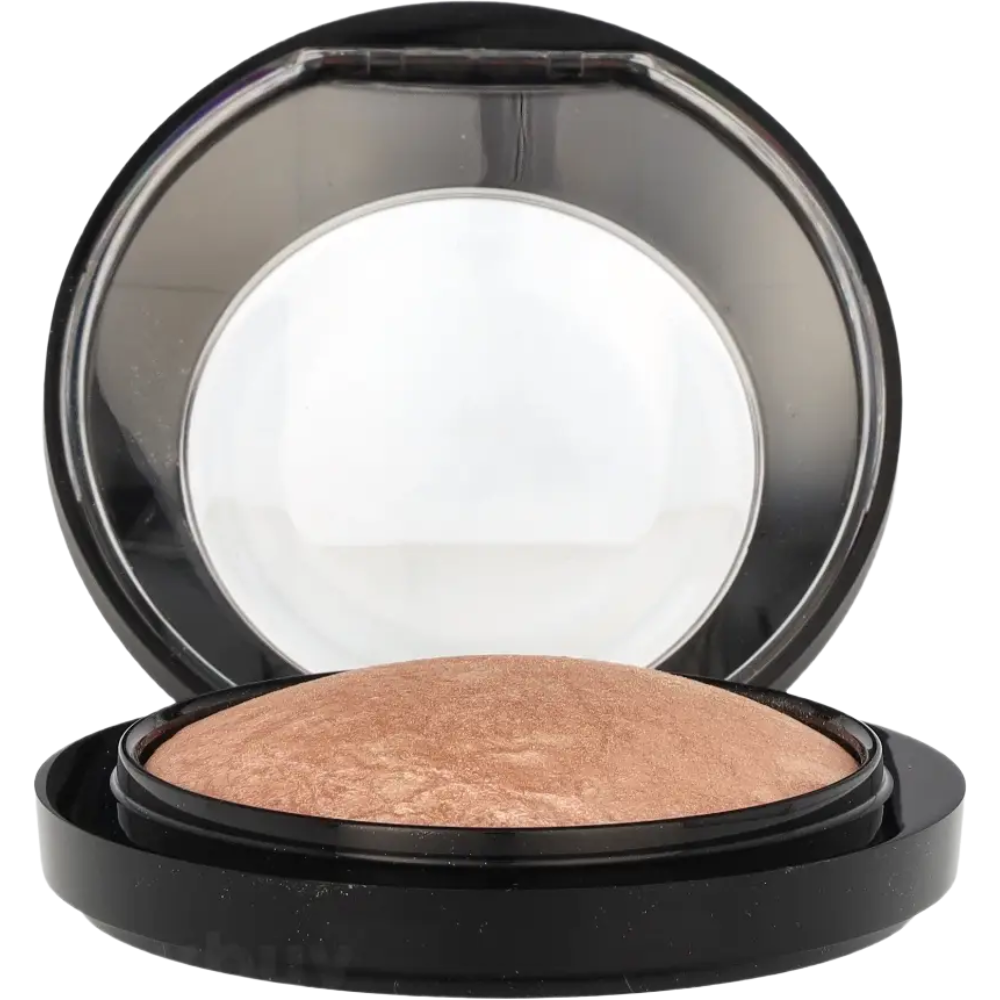 MAC Mineralize Skinfinish Natural 10 g - Soft And Gentle