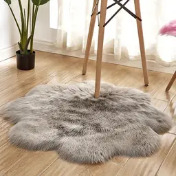 Flauschiger Faux-Woll-Blumenförmiger Teppich, 60x60cm Weicher Shaggy Pflaumenblüten-Mat, Niedlicher rutschfester Kissen für Stuhl, Schlafzimmer, Kinderzimmer (Braun)