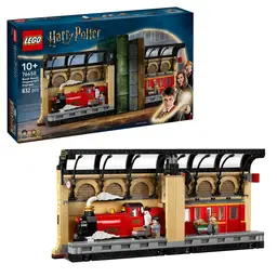 LEGO Harry Potter 76450 Book Nook: Hogwarts Express