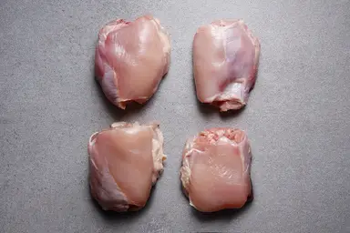 HG Walter CHICKEN THIGH SKINLESS BONELESS 500G