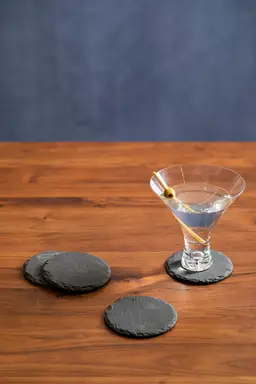 Maison by Premier Handcrafted Set of 4 Slate Round Coasters, Durable Natural Slate Four Coasters, Versatile Coasters