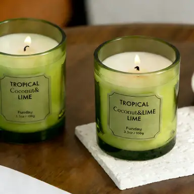 Zooly Amber Time Scented Candle - Tropical Coconut & Lime (Green), 100G, 1PC