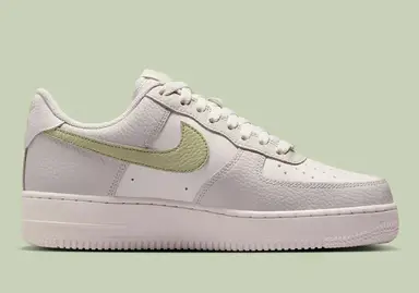 Nike Air Force 1 07 IB3881-001 Maat 37,5