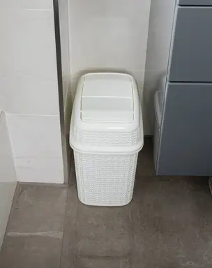 JVL Knit Design Loop Plastic Push Top Bin – Ivory