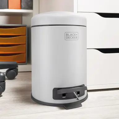 BLACK+DECKER 5L Dome Lid Pedal Bin - Grey
