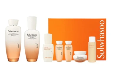 Sulwhasoo Essential Revitalisierungs-Set (2 Artikel)  
Water EX 125ml/15ml, Emulsion EX 125ml/15ml, Straffende Creme EX 15ml, Serum IV 8ml, Reinigungsschaum 25ml