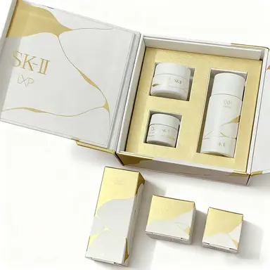 SK-II LXP Premium Selectie Geschenkbox (30 ml serum + 3 g oogcrème + 8 g gezichtscrème)