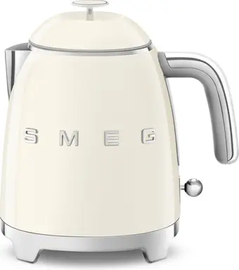 SMEG mini waterkoker KLF05CREU, crème