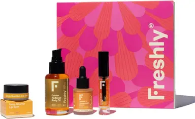 Freshly Cosmetics Cadeauset Vitamine C & Hydratatie Essentials DDLM 2025