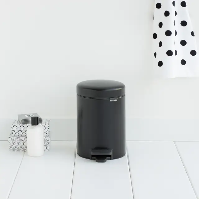 Brabantia NewIcon Pedal Bin, 3litre, Soft Closing, Plastic Inner Bucket, Matt Black