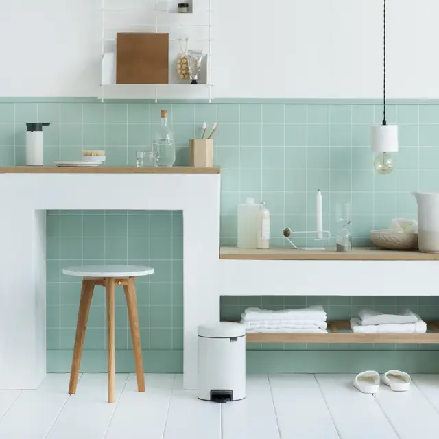 Brabantia NewIcon Pedal Bin, 3 litre, Soft Closing, Plastic Inner Bucket, White