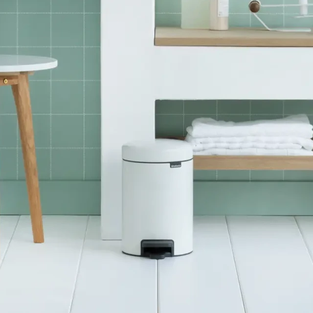 Brabantia NewIcon Pedal Bin, 3 Litre, Soft-Closing, Plastic Inner Bucket, White