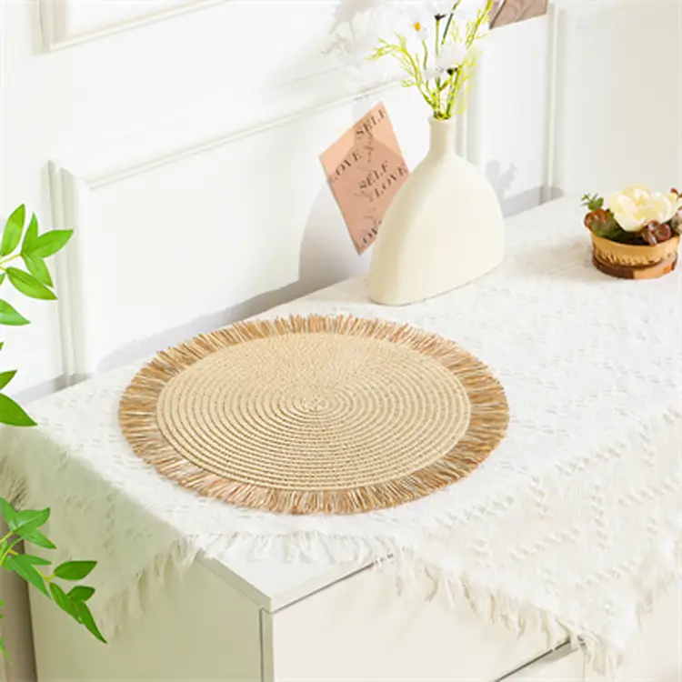 White Label Neunteiliges Set aus Papiergeflecht + Platzdeckchen mit Quasten Beige + Kamel Quasten, 6er-Set