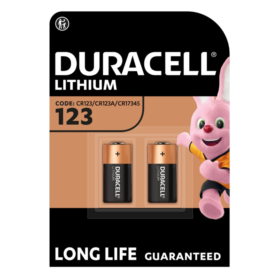 DURACELL CR123 Piles au lithium haute puissance 3V (CR123A / CR17345) (lot de 2) – Puissance longue durée – Pour appareils photos, lampes de poche, détecteurs de fumée et autres petits appareils électroniques – Fonctionnement garanti après 10 ans de conservation – Prévention des fuites.