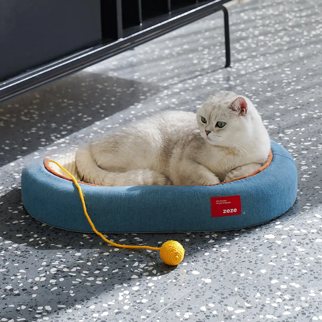 ZEZE Denim & Jute Cat Scratching Pad, Durable Anti-Scratch, Claw Grinding Mat for Cats Dogs