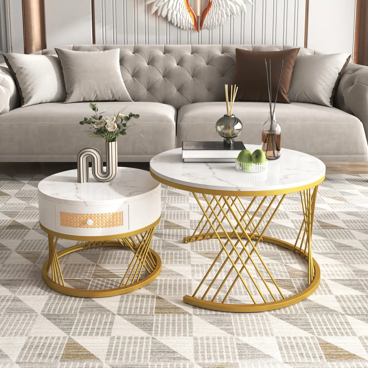2 in 1 Runder Couchtisch aus MDF, Beistelltisch mit Tischplatte aus Marmor und Schubladen aus Kunststoff-Rattan, Griffe aus Massivholz. goldene Eisenfüße. 70*70*45,5+50*50*38,5cm | Couchtische & Beistelltische