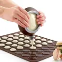 Reusable Silicone Piping Bag With 6 Nozzle Tips Baking Decorating Tool Brown               image 1