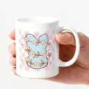Alphynix 1 Mug Lapin Floral, tasse à café céramique 33cl avec lapin bleu clair, fleurs jaunes et carreaux roses, cadeau printemps pour femmes, filles,Le cadeau de la saint-valentin, cadeau d’anniversaire image 2