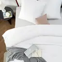 Bedsure Parure de lit 100 % polyester blanc - 1 housse 155 x 220 cm et 2 taies 80 x 80 cm image 2