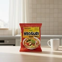 NongShim Neoguri Nouilles ramen épicées aux fruits de mer - 120 g image 4