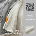 SONGMICS Couverture imperméable pour chien, 229 x 203 cm, couverture en polaire Sherpa pour animaux, lavable en machine, protège-canapé pour chien réversible, gris image 7