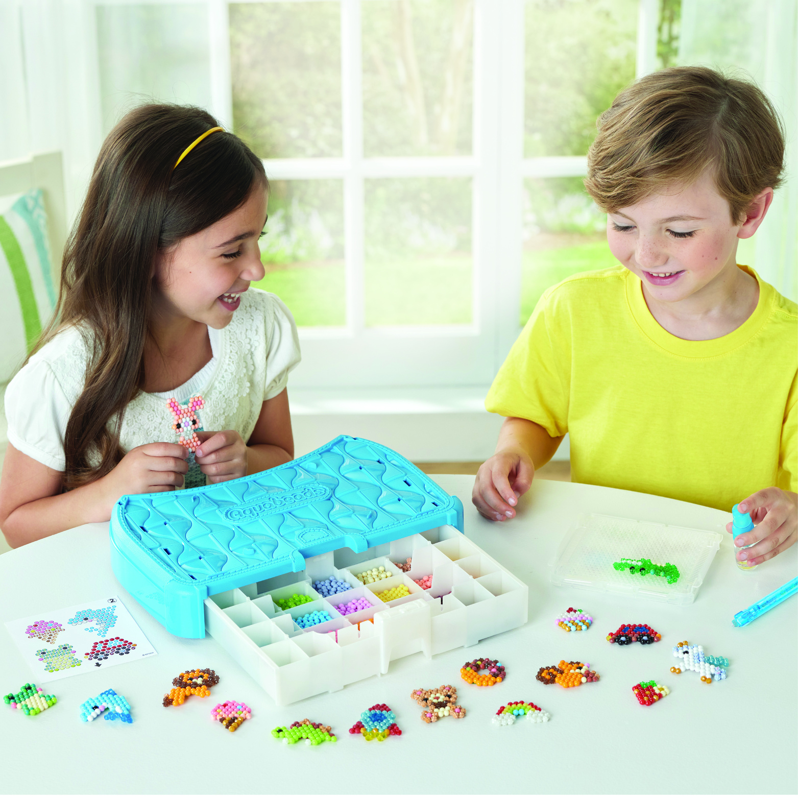 Aquabeads Beginners Craft Studio image 1