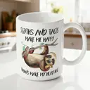 Alphynix Mug blanc 11 oz (1 pièce) avec inscription contrastante « Les paresseux et les tacos me rendent heureux » et illustration de taco de paresseux à suspendre, humoristique et accessible, cadeau de Noël, Thanksgiving, Saint-Valentin ou d’anniversaire image 1