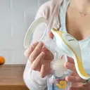 Medela Harmony Flex Manual Breast Pump image 2