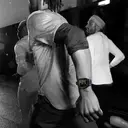 Apple Watch Ultra 2 Montre connectée avec boîtier titane noir et bracelet alpine vert - Taille M image 7