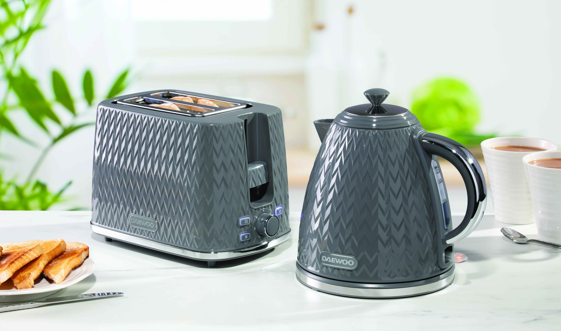 DAEWOO Argyle 2 Slice Toaster, Wide Slots, Textured Dark Grey - SDA1821GE image 4