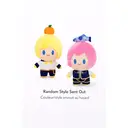 Peluche Fille avec fruits, modèle aléatoire - 22 cm image 1