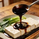 KIMLAN Light Soy Sauce 590ml image 3