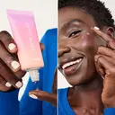 Benefit Dew La La Liquid Glow Highlighter 25 ml - Licht Roze (Aurora) image 2