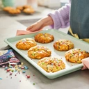 Dr Oetker Rainbow Chocolate Chips Mix 90g image 4