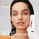 L'Oréal Revitalift Clinical Vitamin C UV Fluid SPF 50+ 50ml image 1