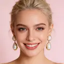 Boucles d'oreilles pendantes VoxorAI dorées, inspirées de Chanel, en forme de larme française et perles, boucles d'oreilles manchette, puces d'oreilles, toutes saisons image 5