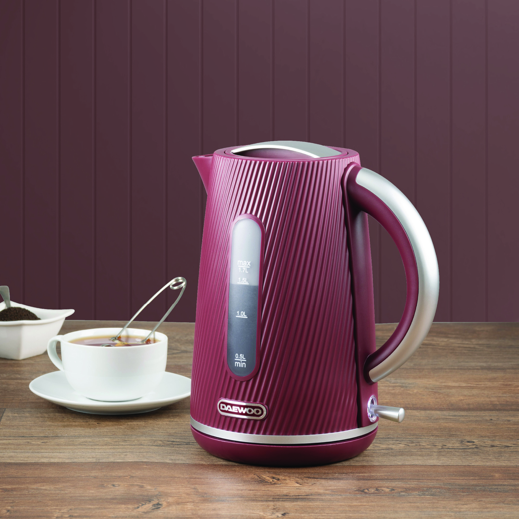 DAEWOO Cascade Kettle, 1.7L, Textured, Ruby Red - SDA2775GE image 2
