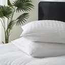 Meeallhome  Comforter Set Seersucker Textured Bedding set 135*200cm/50*75cm*1  White image 3