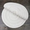 Lot de 6 sets de table ronds tressés en coton et polyester, lavables et résistants à la chaleur, diamètre 38 cm – Blanc image 4