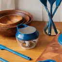 MASTRAD Mini hachoir manuel bleu avec 3 lames en acier inoxydable compact et sans fil - 500 ml image 2