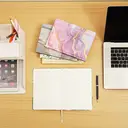 Jubiluu Carnet ligné A5 à couverture rigide en tissu avec marque-page et élastique - Amethyst Dream image 4